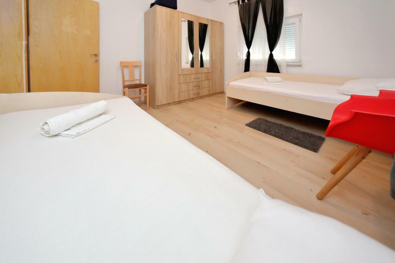 Holiday House Andrija بيبينيا المظهر الخارجي الصورة
