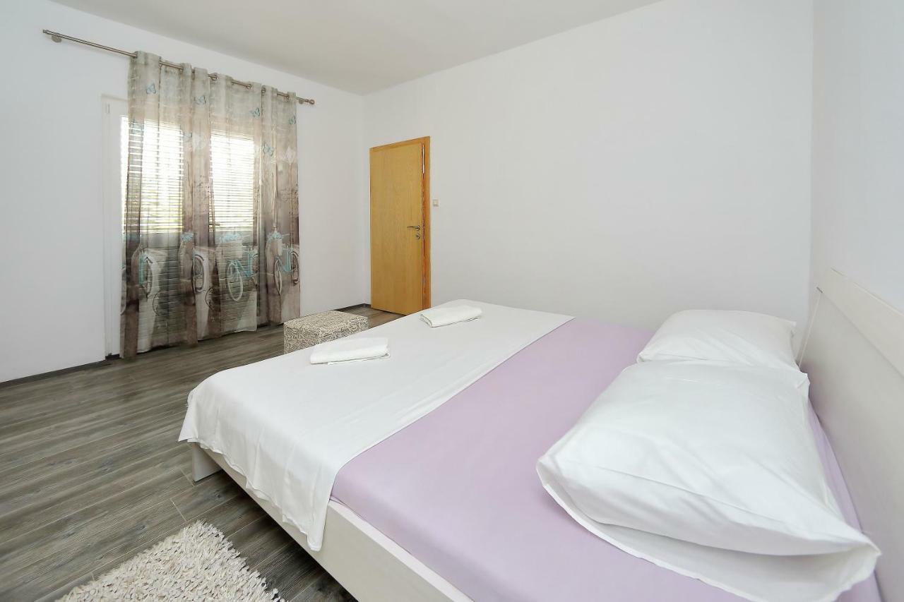 Holiday House Andrija بيبينيا المظهر الخارجي الصورة